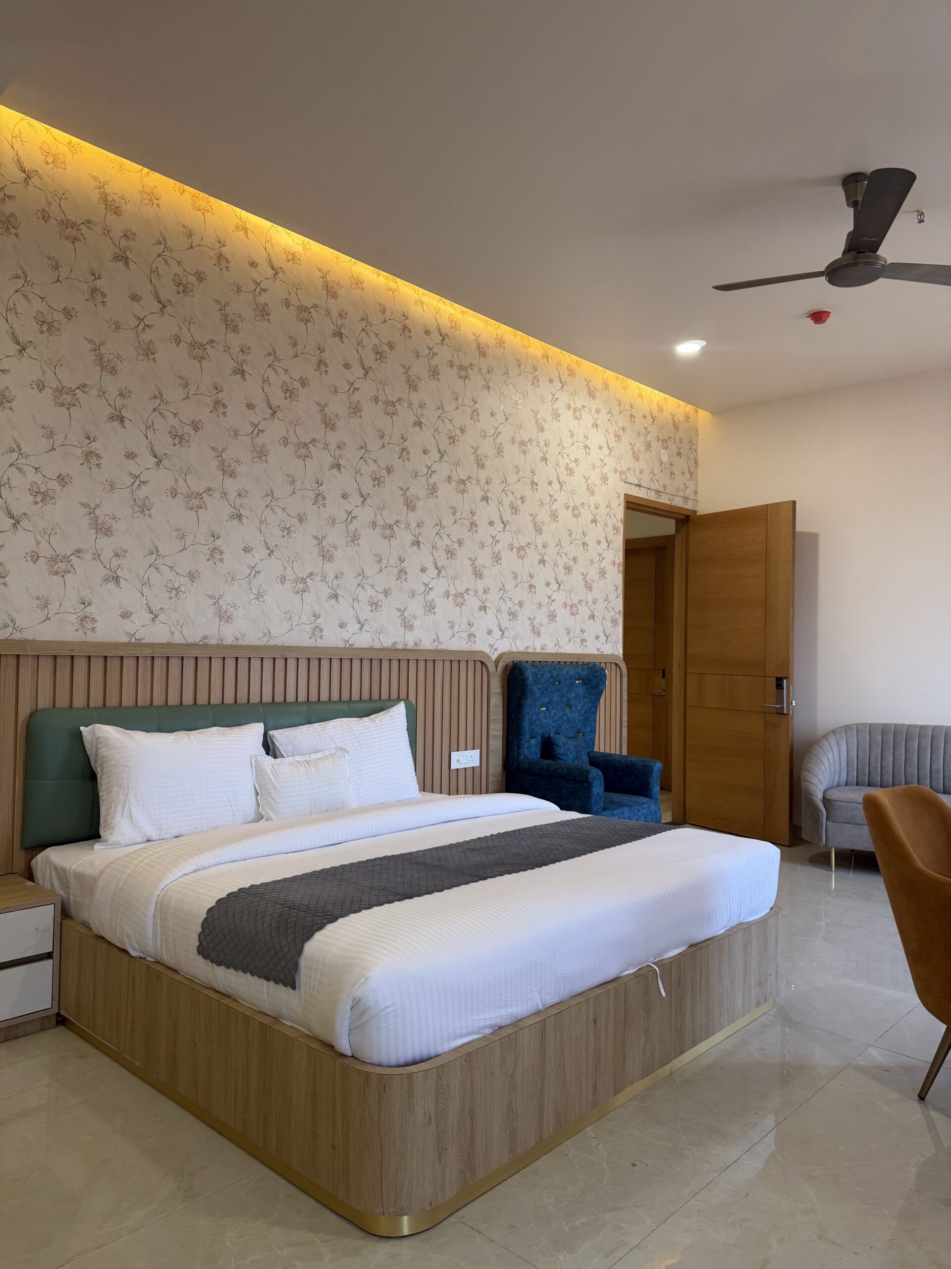 Executive Room